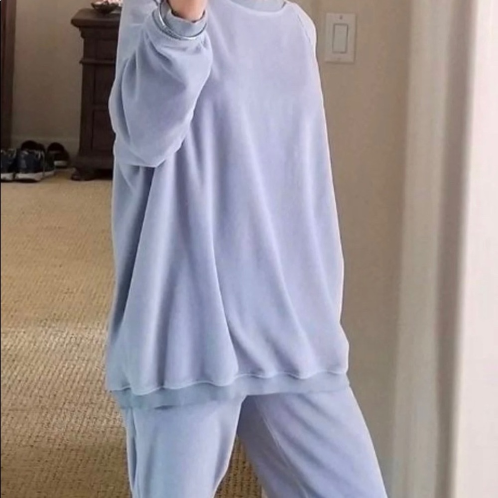 LOWEST- AERIE Velour Set Oversized